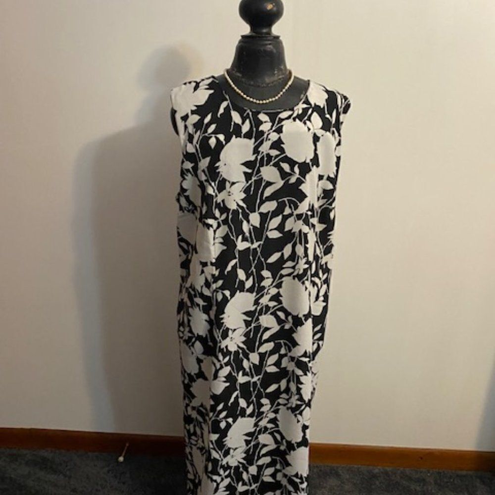 Vany Woman Black White dress, 24WP